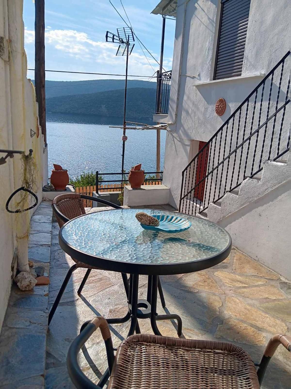 Paleo Trikeri Chiona΄S Apartments By The Sea מראה חיצוני תמונה